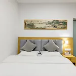 Happy Dragon Hotel -- Nearby Tiananmen Square & Forbidden City & Wangfujing Street & Line 5,6,8 Subway Nearby & Free Coffee & Free Laundry & Fluent English Speaking & Tourist Attractions Ticket Service & Free Wifi Unlimited For Western Software