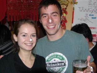 Hotel Happy Dragon Hotel: Location, English-speaking Staff & Tour Services