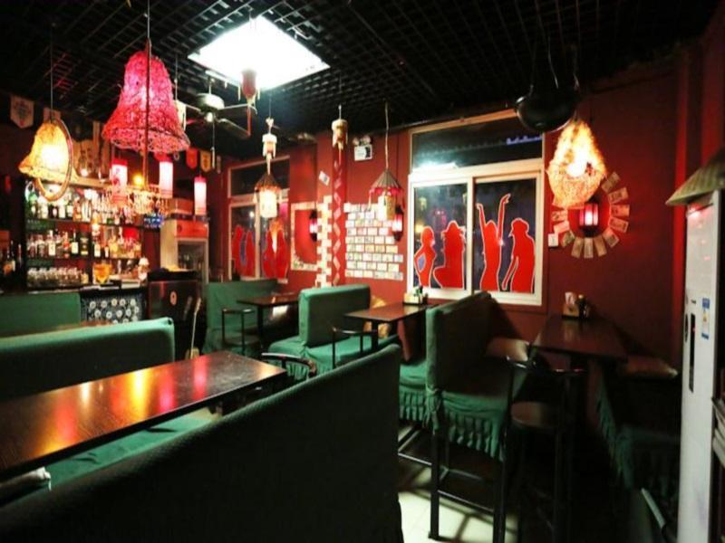Happy Dragon.backpackers Hotel Peking