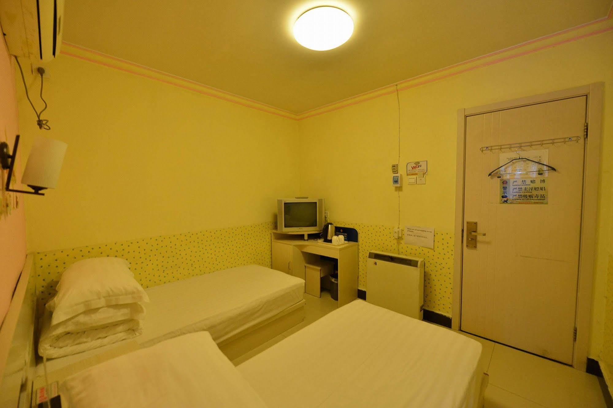Hotel Happy Dragon.backpackers